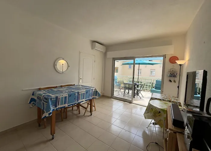 Apartmán Port Quartier Latin 4, 100m Des Plages, *